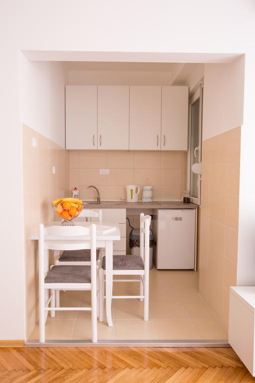 Apartment Center Nikšić Buitenkant foto